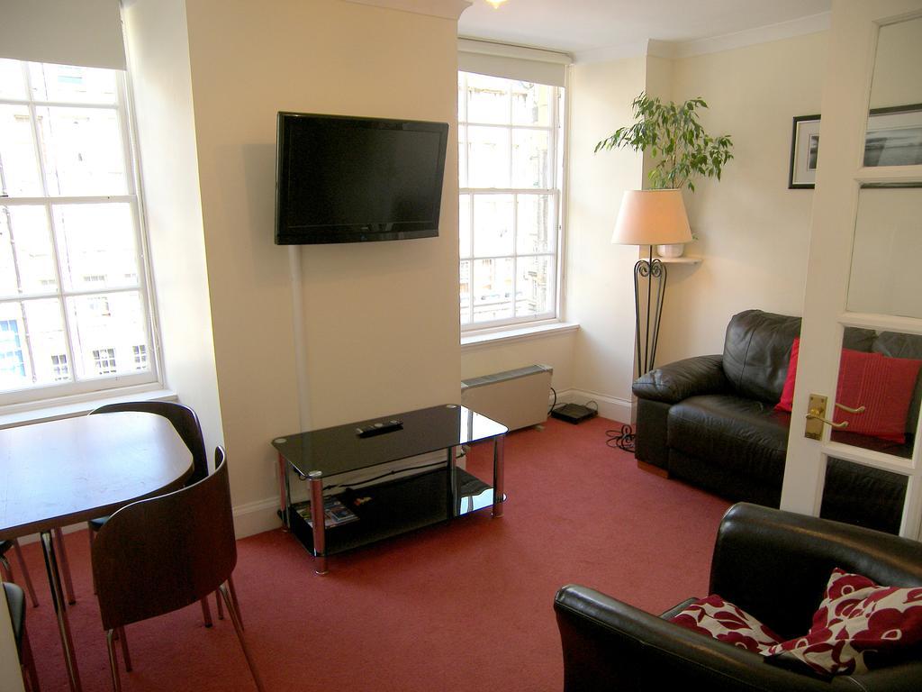 Royal Mile, Edinburgh - 2 Bedroom Apartment Værelse billede